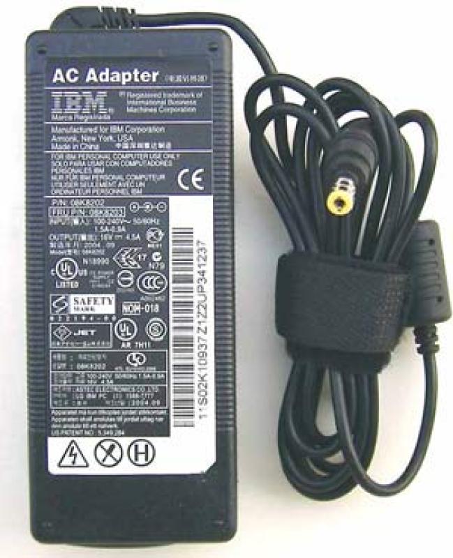 IBM Netzteil AC Adapter 16V/4,5A